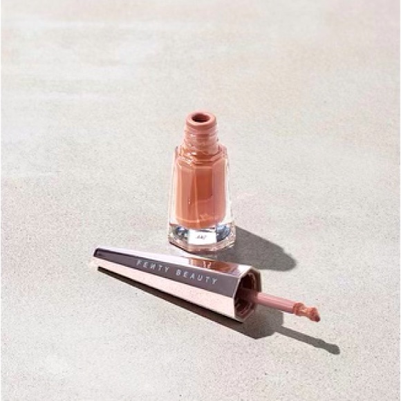 NIB Fenty Beauty by Stunna Lip
Paint Longwear Fluid Lip Color in Unbutton - Picture 2 of 4